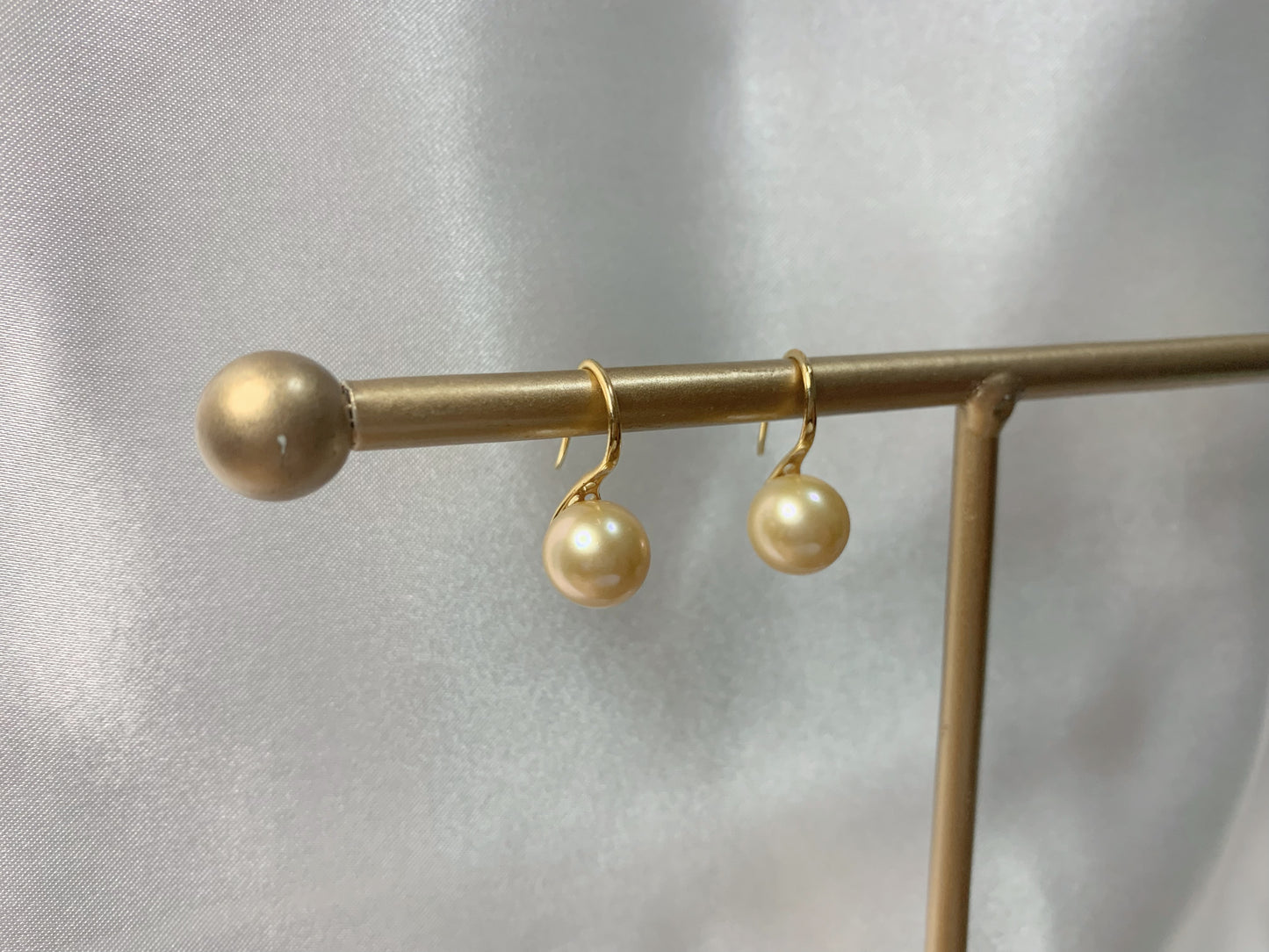 HIGH HEELS EARHOOKS